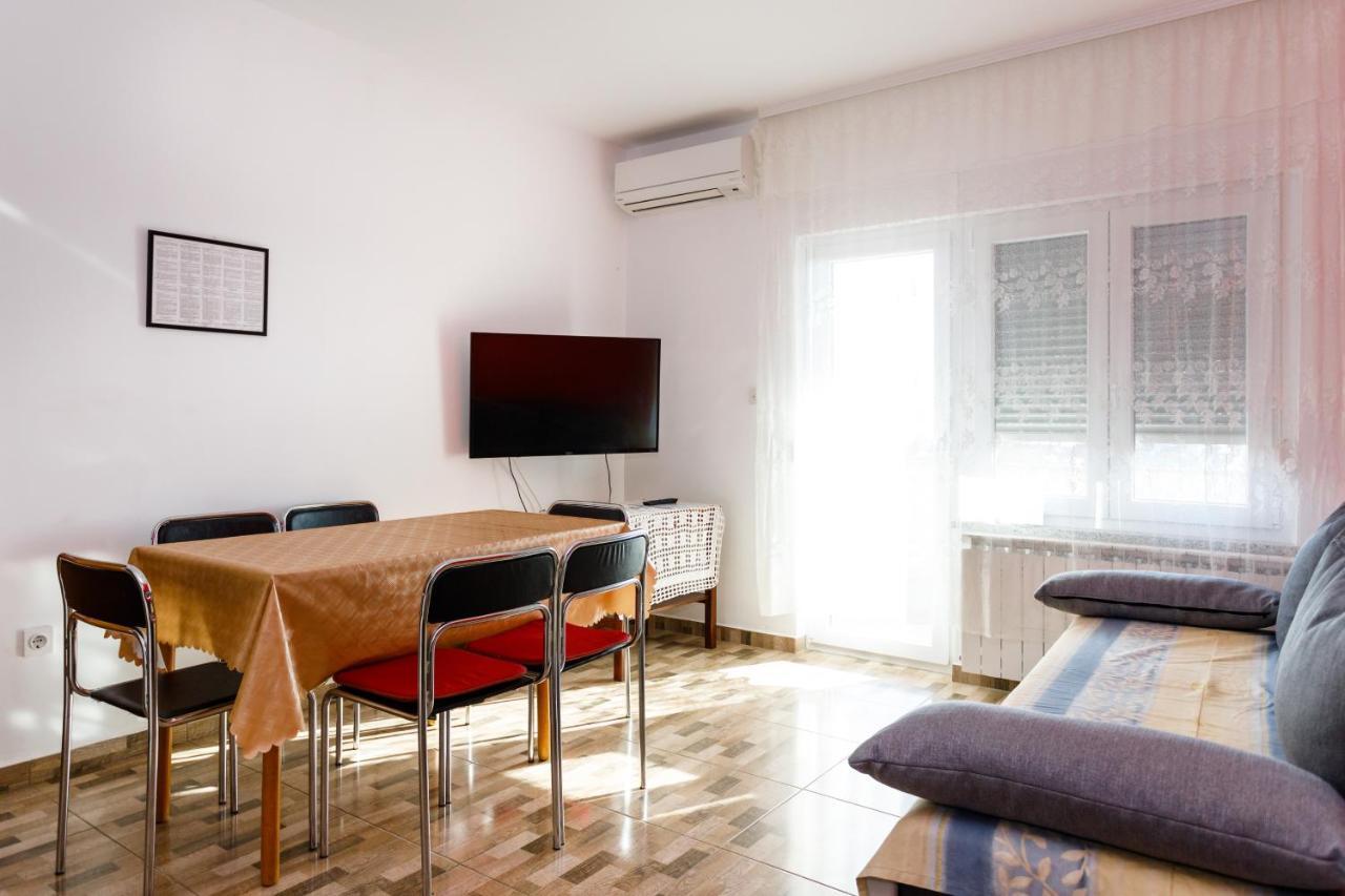 Apartments Stupar Krk Town Exterior photo