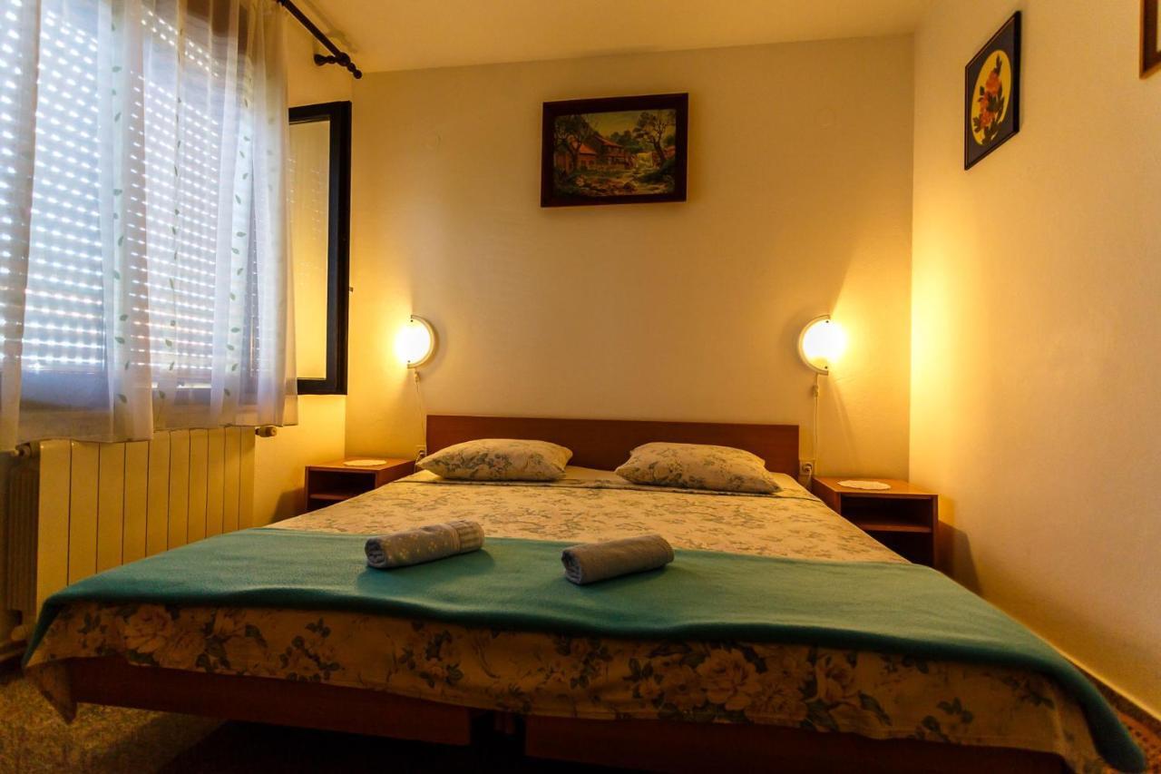 Apartments Stupar Krk Town Exterior photo