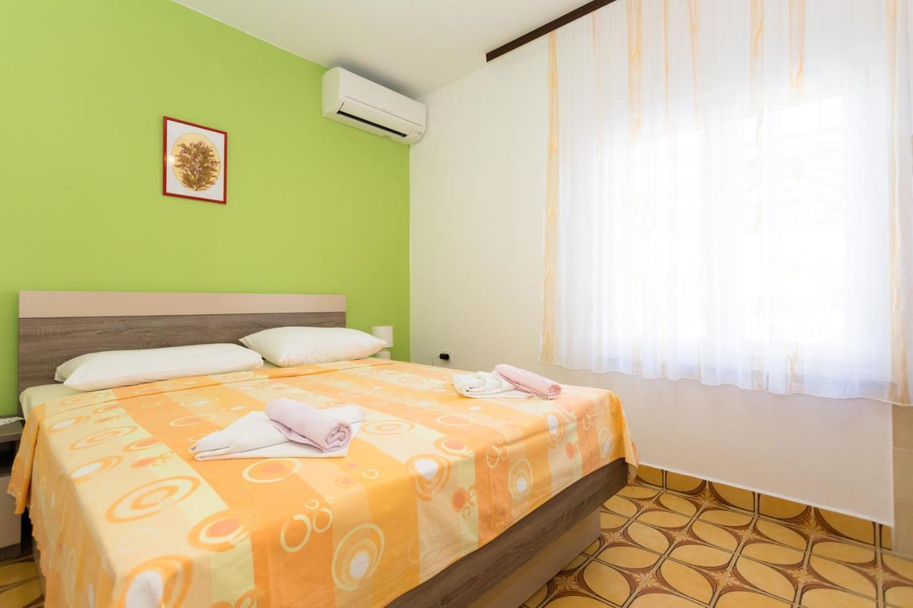 Apartments Stupar Krk Town Exterior photo