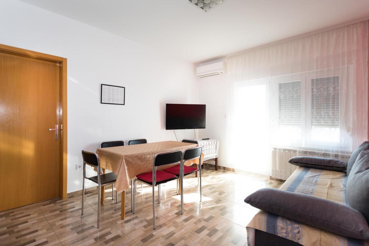 Apartments Stupar Krk Town Exterior photo